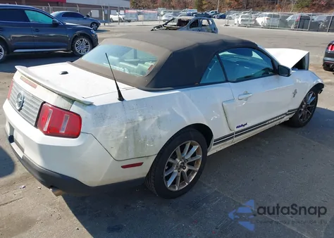 2010 Ford Mustang V6/V6 Premium z USA, uszkodzony, nr VIN 1ZVBP8EN1A5147369
